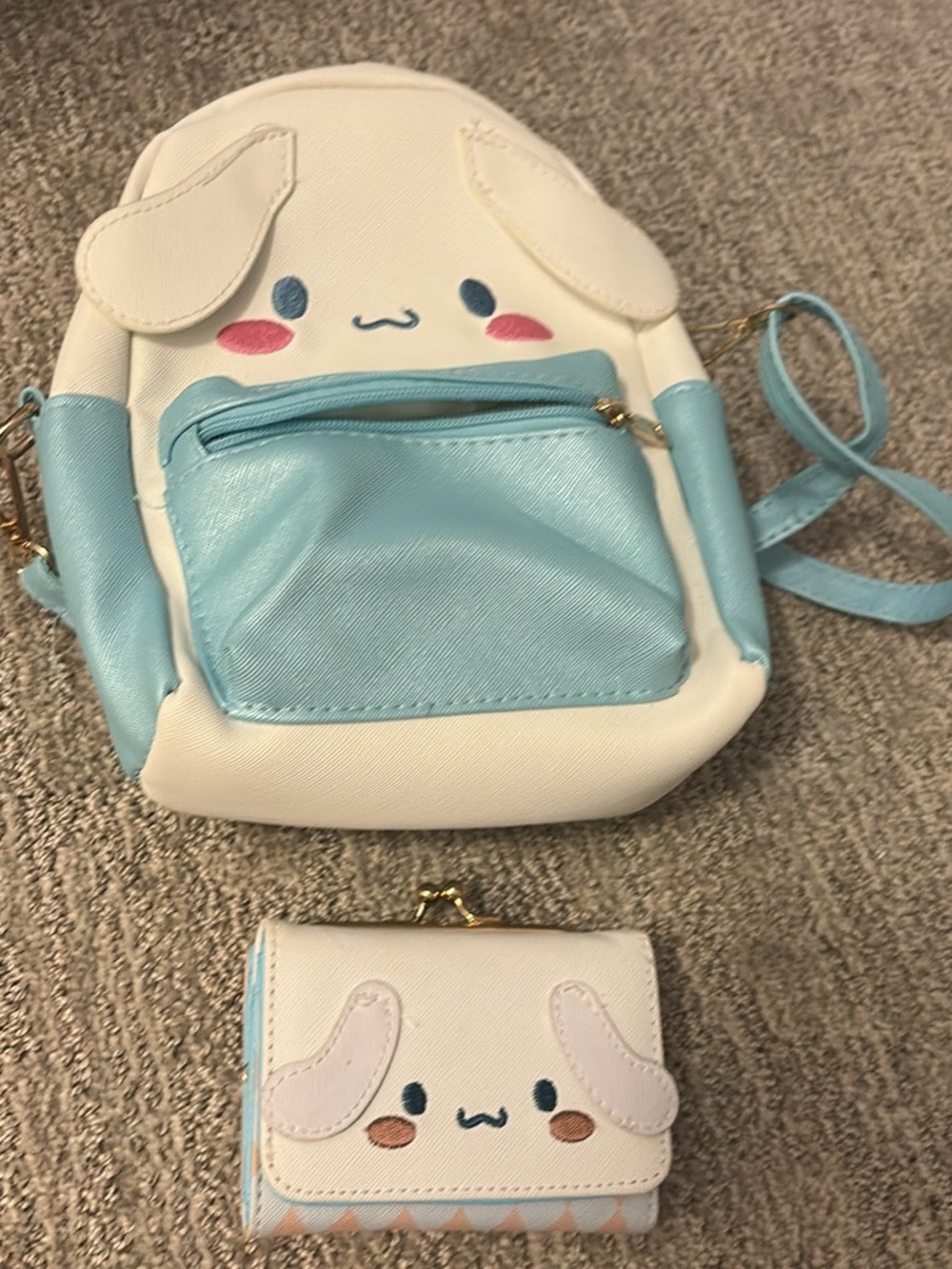 Sanrio White and Light Blue Cinnamoroll Crossbody Bag with Matching Wallet